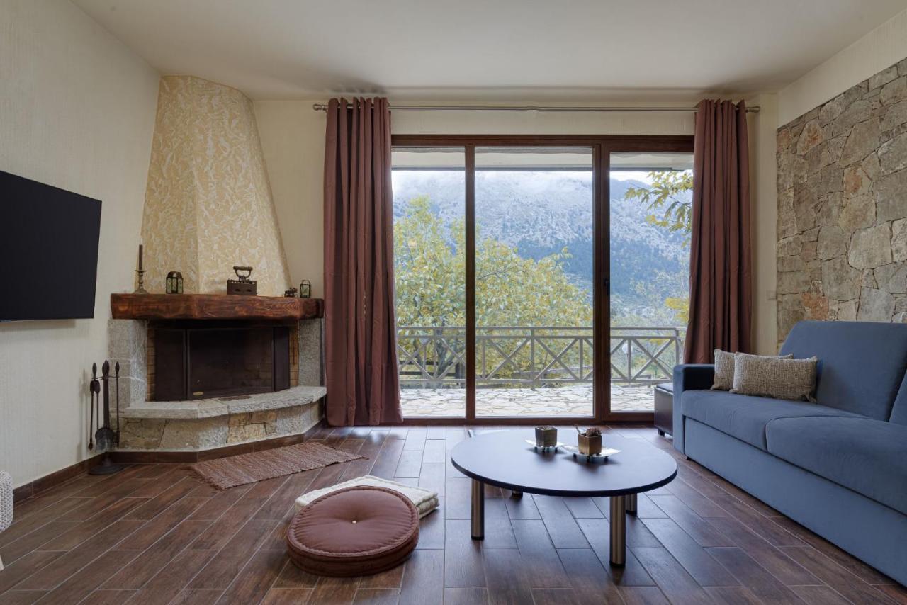 Parnassus Dreamwood Chalet Eptálofos 외부 사진